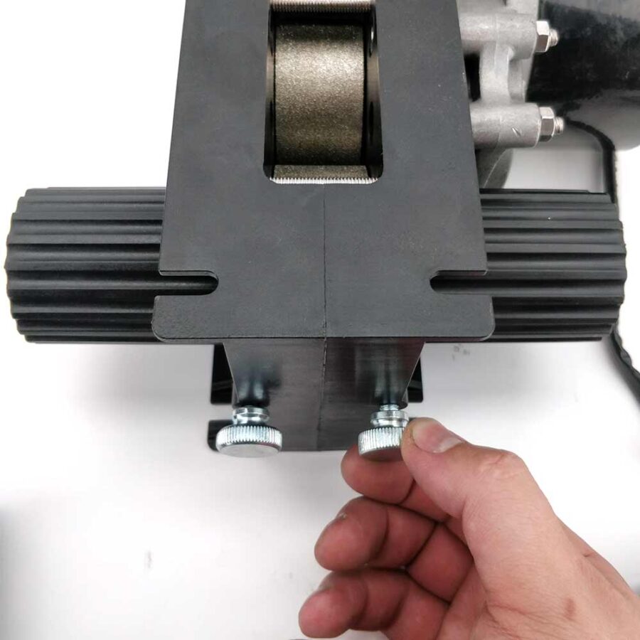 maltzilla-moottoroitu-mallasmyllyn-telojen-saato MaltZilla Mallasmyllyn telojen välin säätö