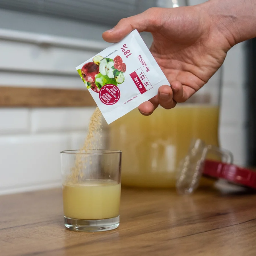 Hiiva ja ravinne valko- ja roseviineille Enovini BAYA VITA -17 g 4 Hiiva ja ravinne valko- ja roseviineille Enovini BAYA VITA -17 g